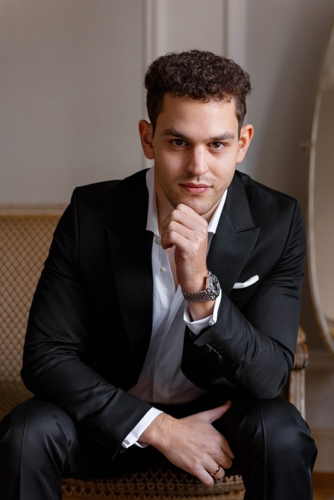 groom portrait