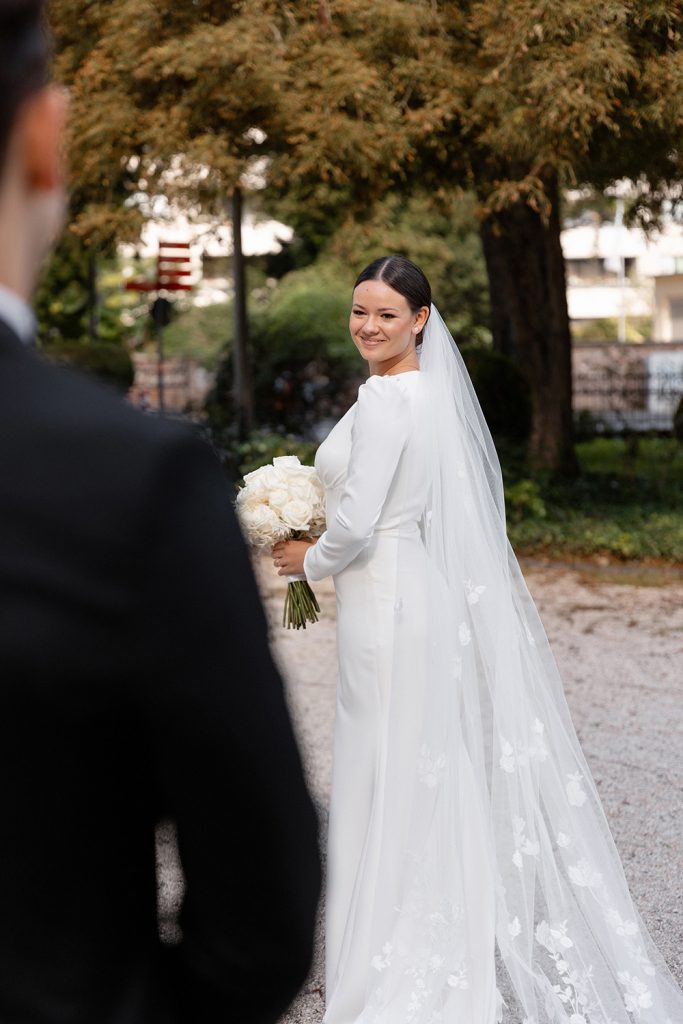bride first look groom