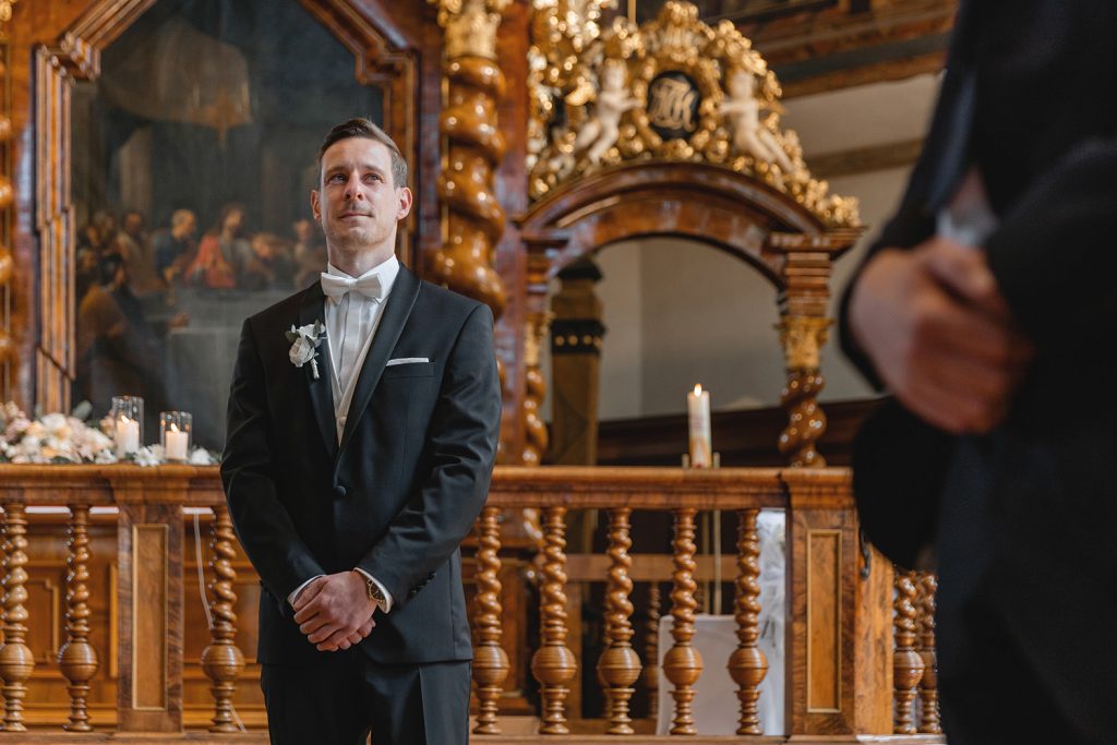 intimate wedding vows emotional photography church