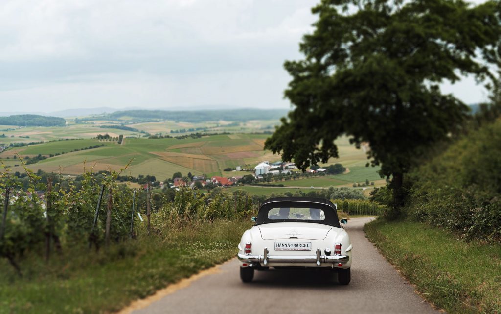 wedding couple vintage car romantic Europe